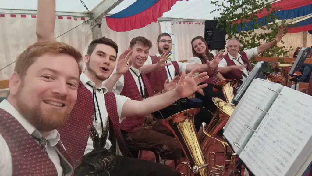 Auftritt Musikkapelle Thalheim 12